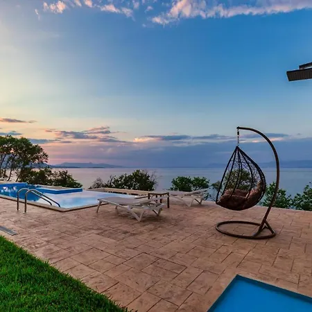 Orizontas Villa *